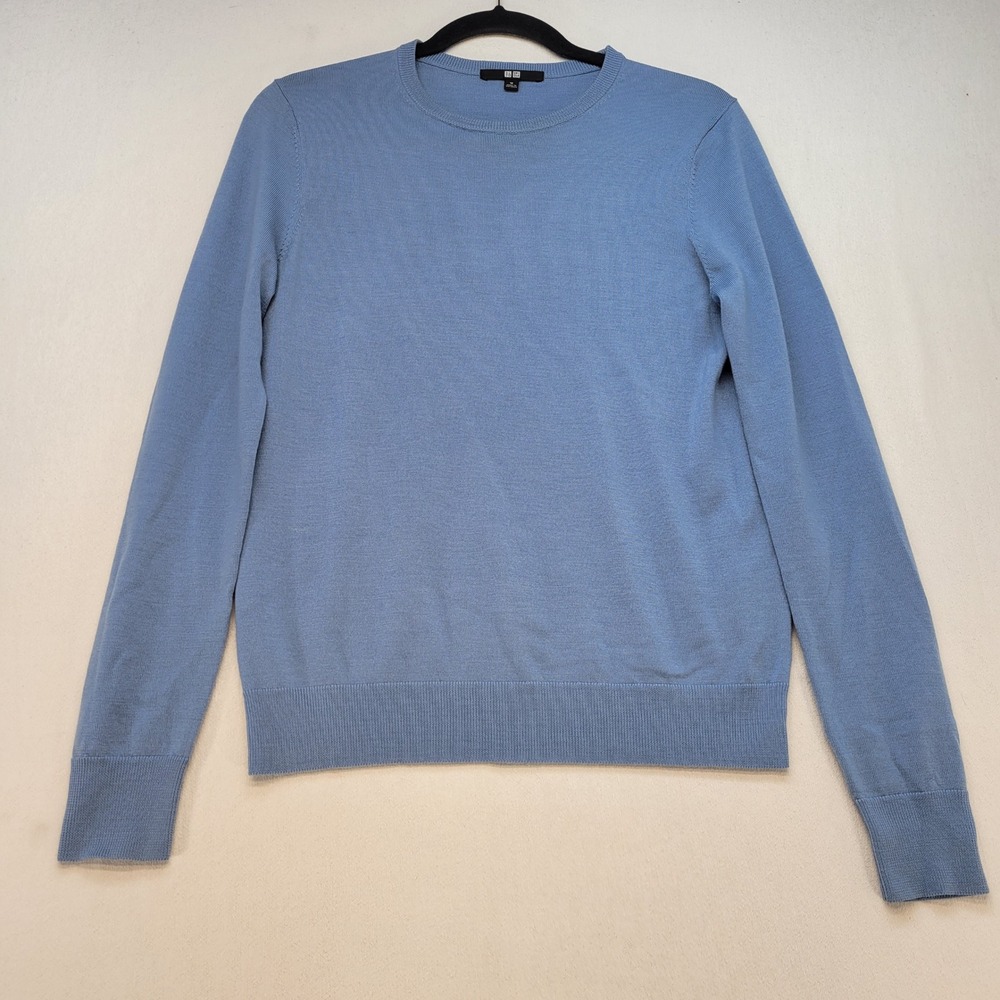 Uniqlo Sweater Mens Medium Blue Crewneck 100% Wool Long Sleeve Lightweight Knit